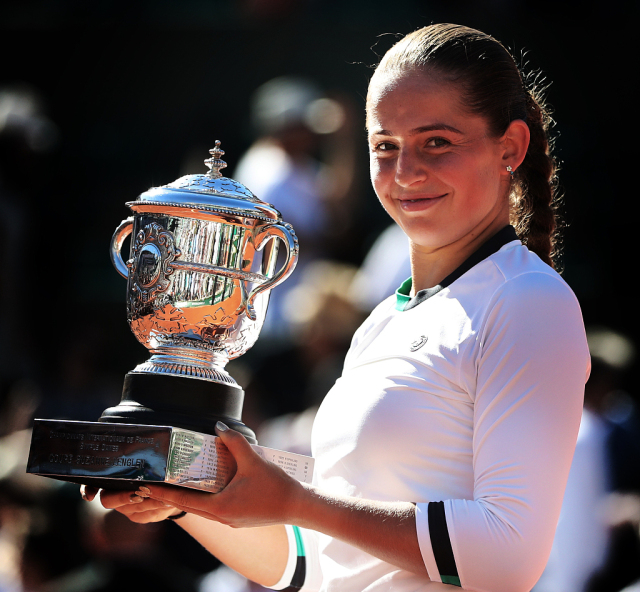 阿扎伦卡新星挺进下一轮表现惊艳,老鹰未来可期!(阿扎伦卡写真)